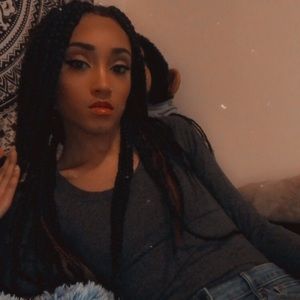 Meet your Posher, Deanna